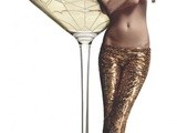 Champagne ! Kate Moss a prêté son sein pour une coupe à champagne. Oh flûte, alors