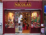 « Nicolas, et de trois ! » Le célèbre caviste ouvre son 3e magasin à Bordeaux