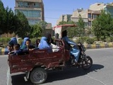 Afghanistan : Washington et Londres accusent les talibans d’avoir « massacré » des dizaines de civils