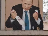 Guerre en Ukraine : Le street artiste Big Ben raconte sa peinture « l’ogre Poutine » à Lyon