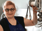 Lyon : « Chaque repas est une forme de résistance »… Sonia Ezgulian cuisine avec Handicap international