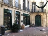 Caviste ouvert pour les cadeaux de Noël en décembre à Montpellier