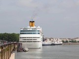 3 paquebots de croisière dans la capitale du vin…et dans le port de la lune à Bordeaux