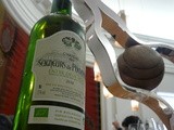 Le trophée du top vins de l’Entre-Deux-Mers remis à Sandrine Piva et au château des Seigneurs de Pommyers