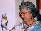 Un toast à la Reine Elizabeth ii