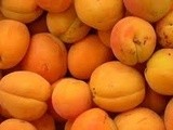 Abricots: vente au bord des routes
