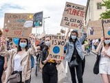 68 % des jeunes croient au pouvoir des mouvements citoyens pour « (vraiment) faire changer le monde »