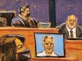 Affaire Epstein : Massages, sex toys… Au procès de Ghislaine Maxwell, l’ex-majordome corrobore le témoignage d’une victime