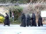 Agressions sexuelles dans l'Eglise : Les religieuses, des victimes isolées et sous emprise selon le rapport Sauvé