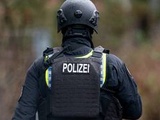 Allemagne : Une cellule « terroriste » néonazie qui entraînait des jeunes « au combat » démantelée