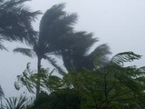 Après La Réunion, le cyclone Batsirai fait route vers Madagascar