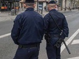 Bordeaux :Un automobiliste fonce sur des crs qui répliquent par dix-sept coups de feu