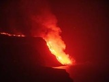 Canaries : La lave du volcan a atteint l’océan, craintes de gaz toxiques
