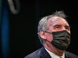 Coronavirus : François Bayrou craint un variant touchant les enfants et veut la vaccination obligatoire