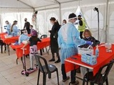 Coronavirus : Pourquoi Israël change totalement de stratégie face à Omicron