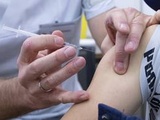 Coronavirus : Un rappel vaccinal autorisé pour les ados vivant avec des personnes fragiles