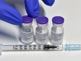Coronavirus : Un vaccin de Pfizer adapté à Omicron sera prêt en mars, assure son pdg