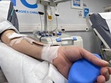 Don du sang : a Nice, des hommes homosexuels « émus » d’être donneurs « pour la première fois de leur vie »