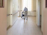 Ehpad : Le Sénat vote une proposition de loi instaurant « un véritable droit de visite » des résidents