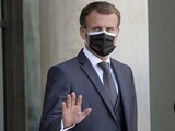 Emmanuel Macron installe une commission sur le complotisme et la désinformation