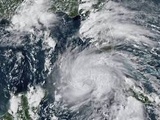 Etats-Unis : l'ouragan Ida, qui fonce vers la Louisiane, se renforce en catégorie 4