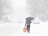 Etats-Unis : Une tempête de neige « historique » paralyse le nord-est du pays