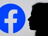 Facebook : La lanceuse d’alerte Frances Haugen veut se consacrer à « l’éducation des jeunes » aux réseaux sociaux