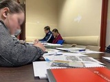 Guerre en Ukraine : a Nice, des cours de français pour aider les réfugiés ukrainiens à « s’intégrer plus facilement »