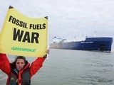 Guerre en Ukraine : Près de Nantes, Greenpeace dénonce un méthanier, qui « finance la guerre de Poutine »