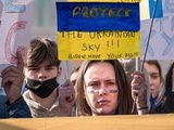 Guerre en Ukraine : Une marée jaune et bleue défile en Europe