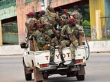 Guinée: Tentative de coup d'Etat, des putchistes disent détenir le président Alpha Condé