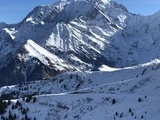 Haute-Savoie : Un alpiniste de 20 ans décède après une chute dans le Mont-Blanc