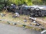 Hongrie: Huit vacanciers tués dans un accident de car sur l'autoroute