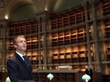 Identité : Emmanuel Macron critique implicitement Eric Zemmour sur les prénoms