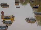 Inondations en Allemagne : La photo d’une voiture immergée avec un autocollant anti-Greta Thunberg est truquée