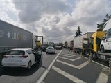 Intempéries dans le Gard : l'autoroute A9 inondée, des milliers de voitures bloquées