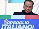Italie : Silvio Berlusconi de retour à l'hôpital pour des examens