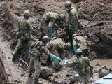 Japon : Le bilan de la coulée de boue monte à 15 morts, 14 personnes toujours recherchées