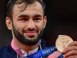 Jo Tokyo 2021 : Une première médaille avec Mkheidze, désillusions au volley et en natation, revivez la première journée en direct