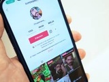 Journée mondiale contre le Sida : « Il faudrait avoir un candidat séropositif à Koh-Lanta ou à Top Chef », plaide Superséro