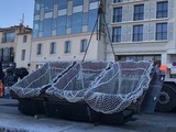 Marseille : Le Vieux-Port s’équipe d’un filet connecté pour capter les déchets à la sortie des eaux pluviales