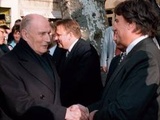 Mort de Bernard Tapie : Adversaire du fn, «missile de Mitterrand»... Quel genre d'homme politique était Bernard Tapie