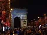 Noël à Paris : Les illuminations sur les Champs-Elysées, c’est parti