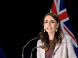 Nouvelle-Zélande : La Première ministre interrompue en plein direct par sa fille