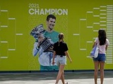Novak Djokovic à l’Open d’Australie : Le joueur serbe à nouveau placé en rétention