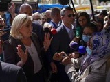 Présidentielle 2022 : l’interdiction du voile n’est plus la priorité de Marine Le Pen