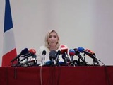 Présidentielle 2022 : La conférence de presse de Marine Le Pen perturbée par des militants