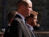 Royaume-Uni : Absent de l’hommage au prince Philip, Harry est accusé de « snober » la reine