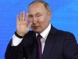 Russie : Vladimir Poutine remercie le père Noël russe de l’avoir fait président