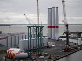 Saint-Nazaire : l’installation du premier parc éolien en mer de France est lancée